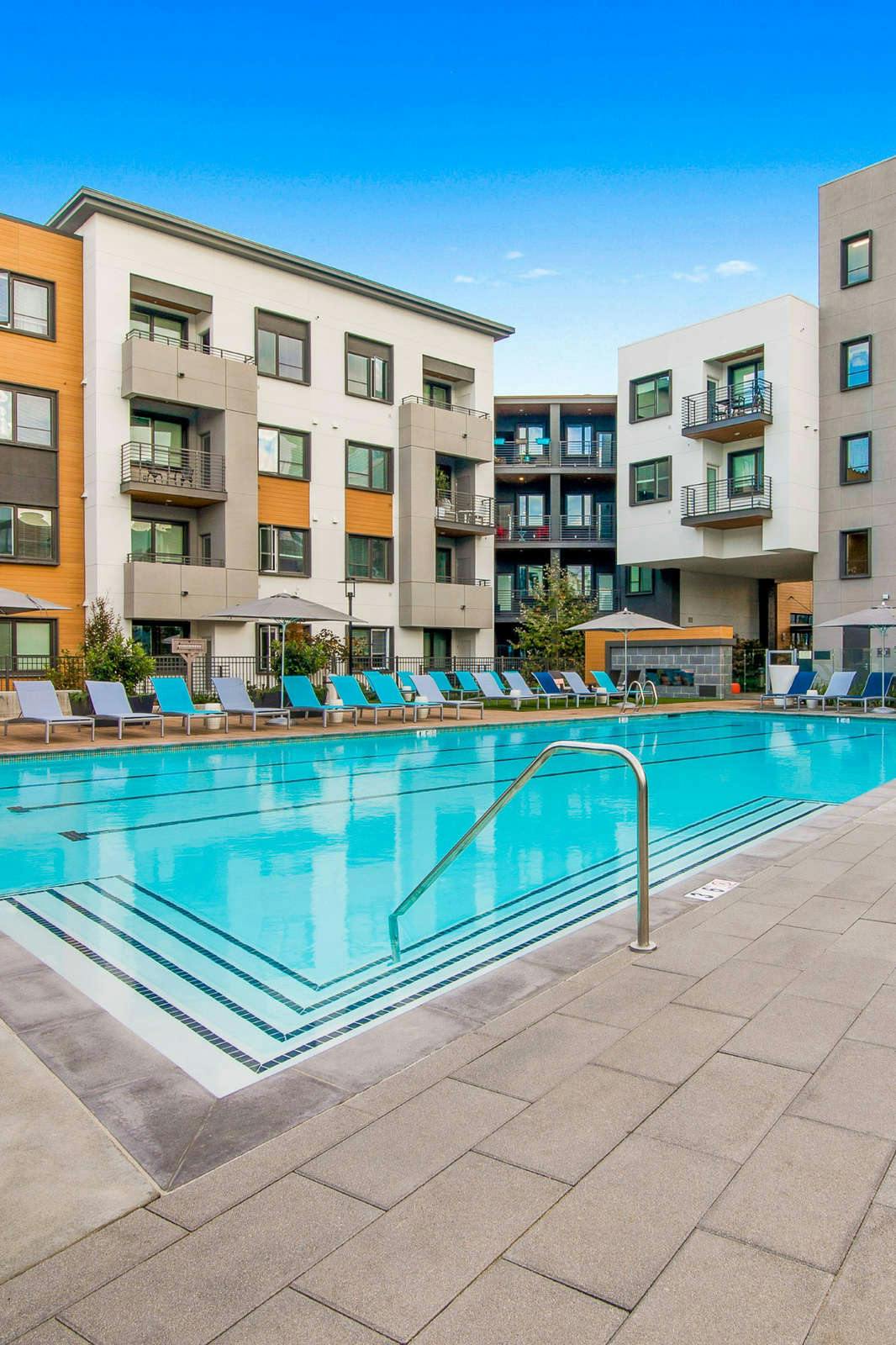 Global Luxury Suites in Menlo Park