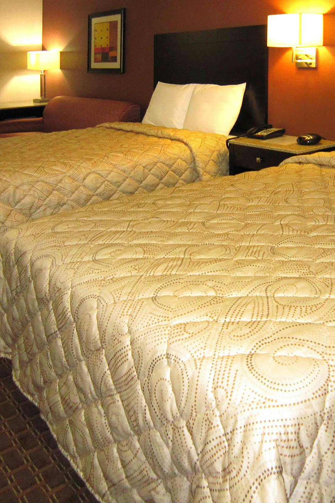 Hotel Red Carpet Inn and Suites - Monmouth Junction photo 3