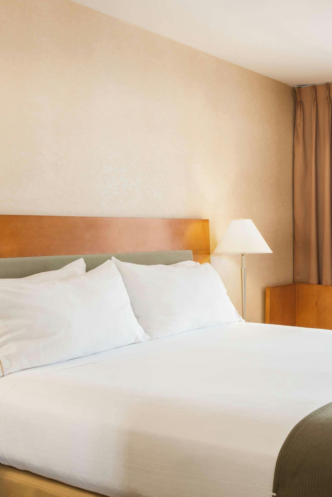 Hotel Holiday Inn Express West Los Angeles photo 4