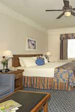 Hotel Holiday Inn Express & Suites Tulare photo 1