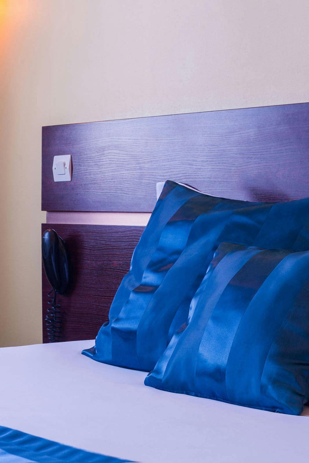 Hotel The Originals City, Hotel Cathedrale, Lisieux photo 4