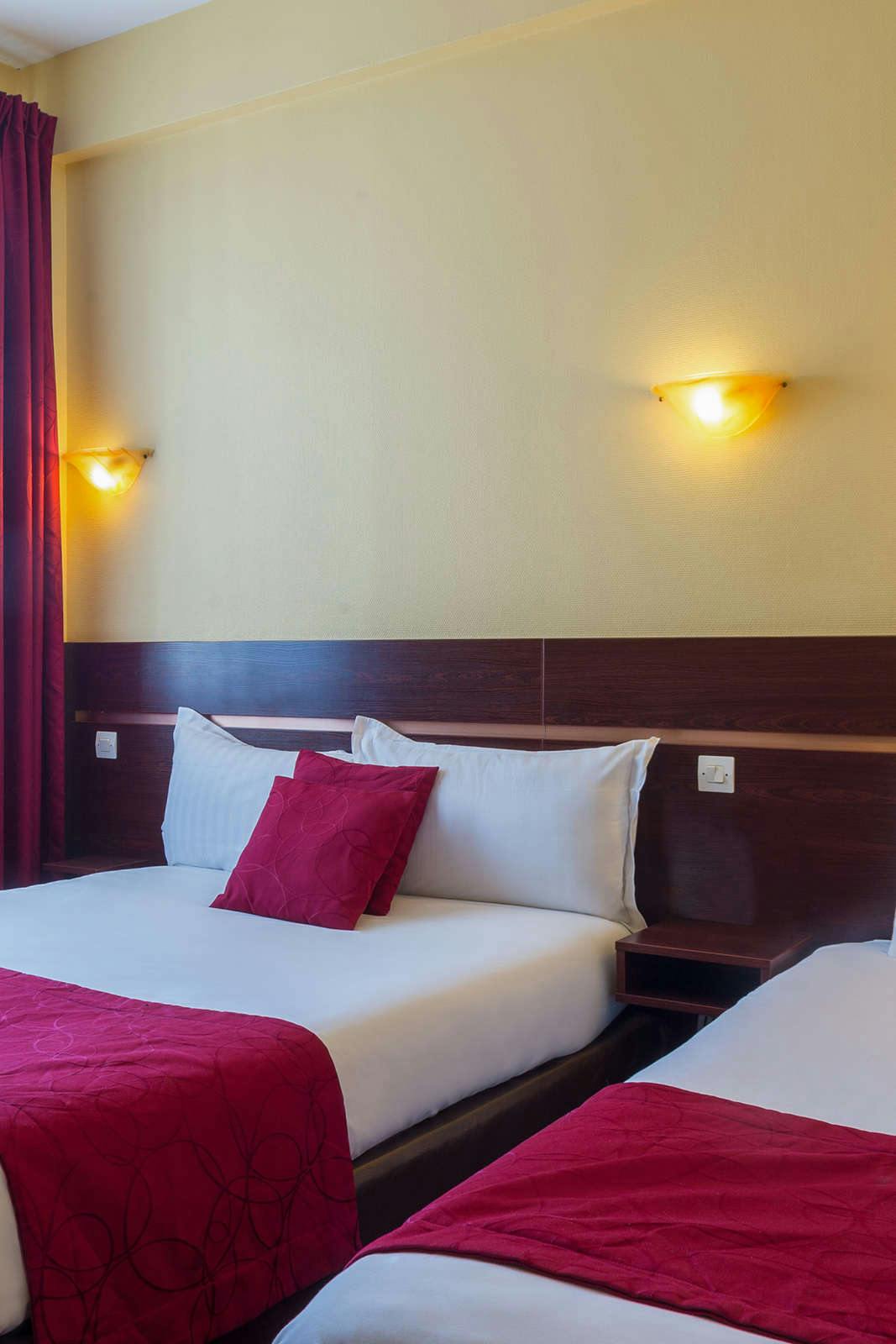 Hotel The Originals City, Hotel Cathedrale, Lisieux photo 2