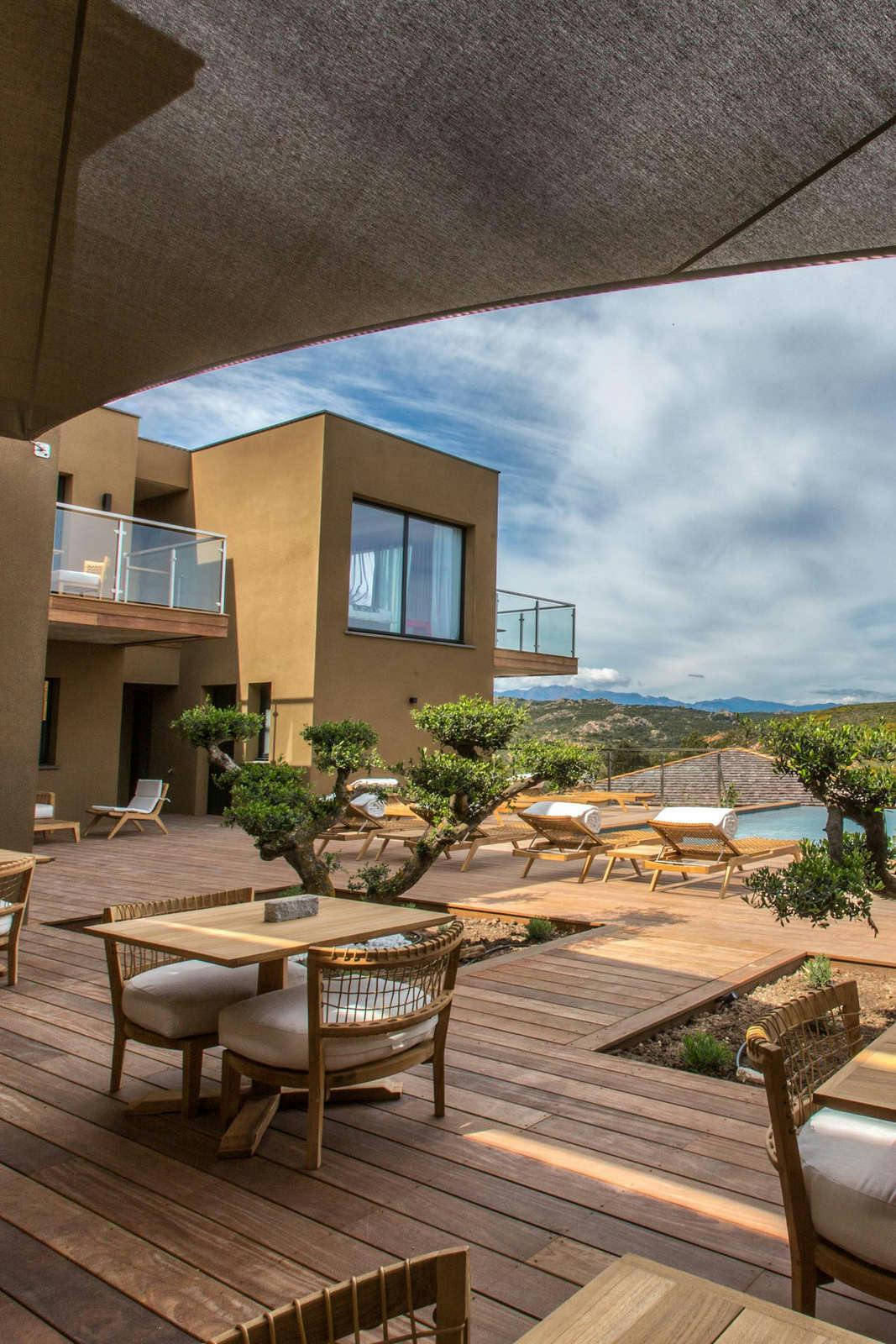 Hotel HOTEL VERSION MAQUIS photo 5