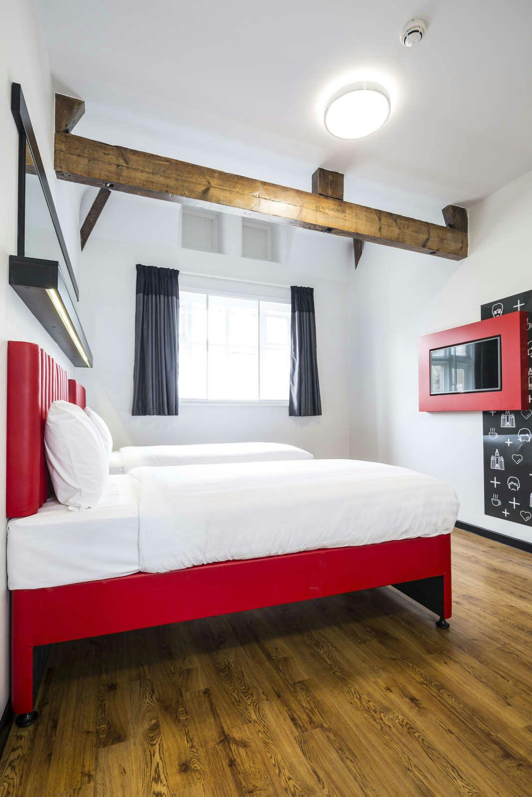 Tune Hotel - Liverpool City Centre