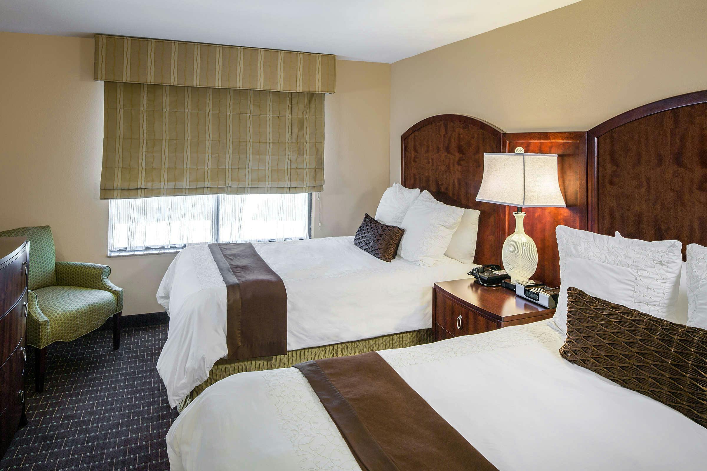 Hotel The Plaza Suites Silicon Valley photo 2