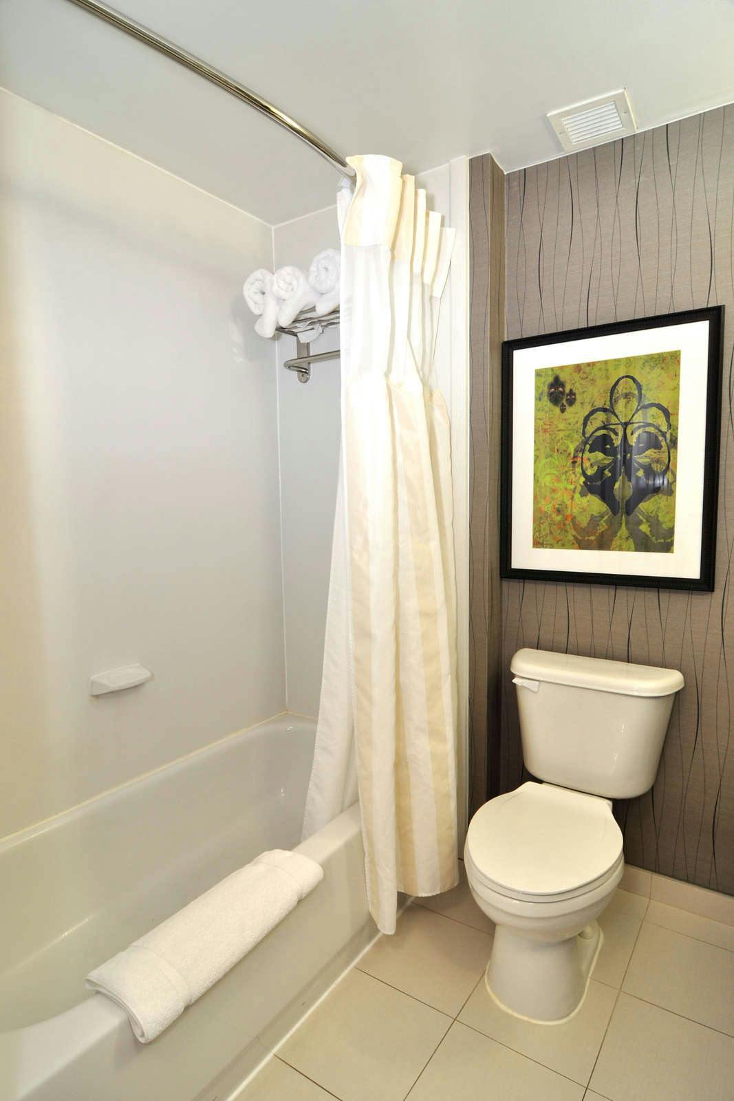 Hotel Hilton Garden Inn Westbury photo 5