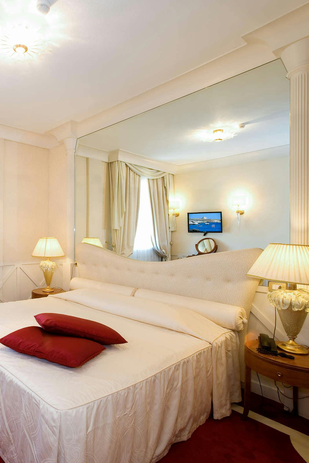 Hotel Zanhotel & Meeting Centergross photo 1