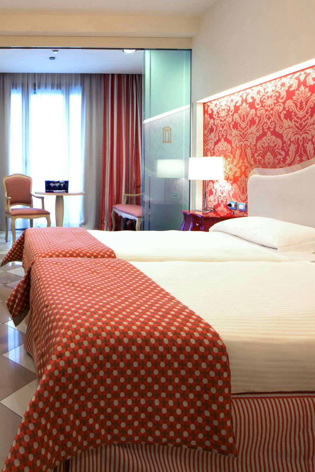 Hotel UNAHOTELS Expo Fiera Milano photo 4