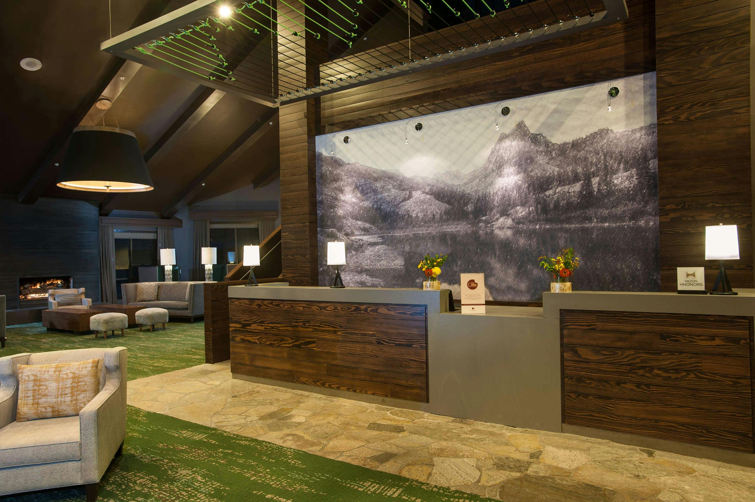 Hotel DoubleTree by Hilton Hotel Park City - The Yarrow photo 2