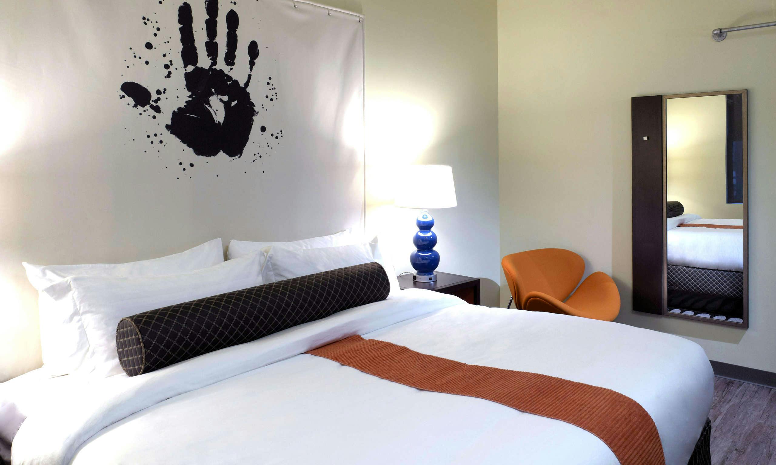 ACME Hotel Company Chicago - King Suite