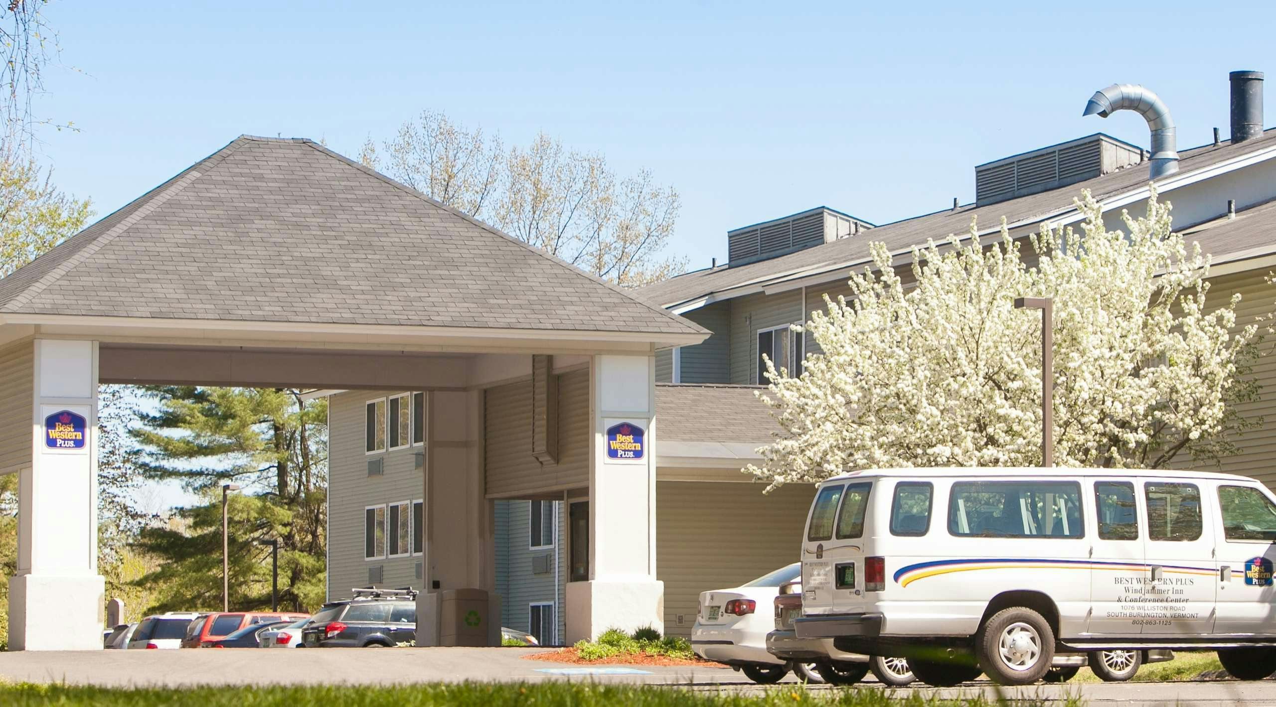 Best Western Plus Windjammer Inn & Conference Center