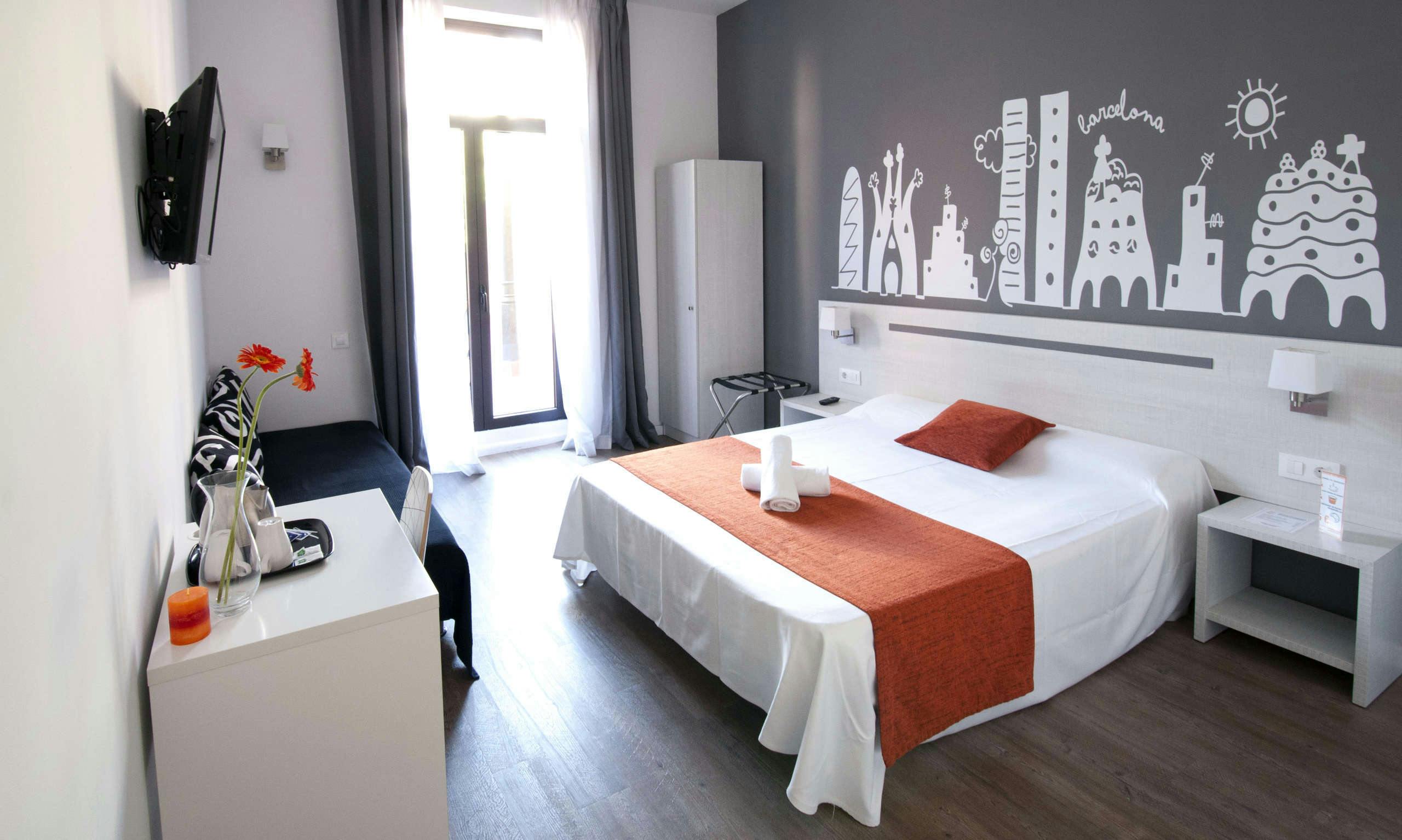 Hotel Hostal Live Barcelona photo 1