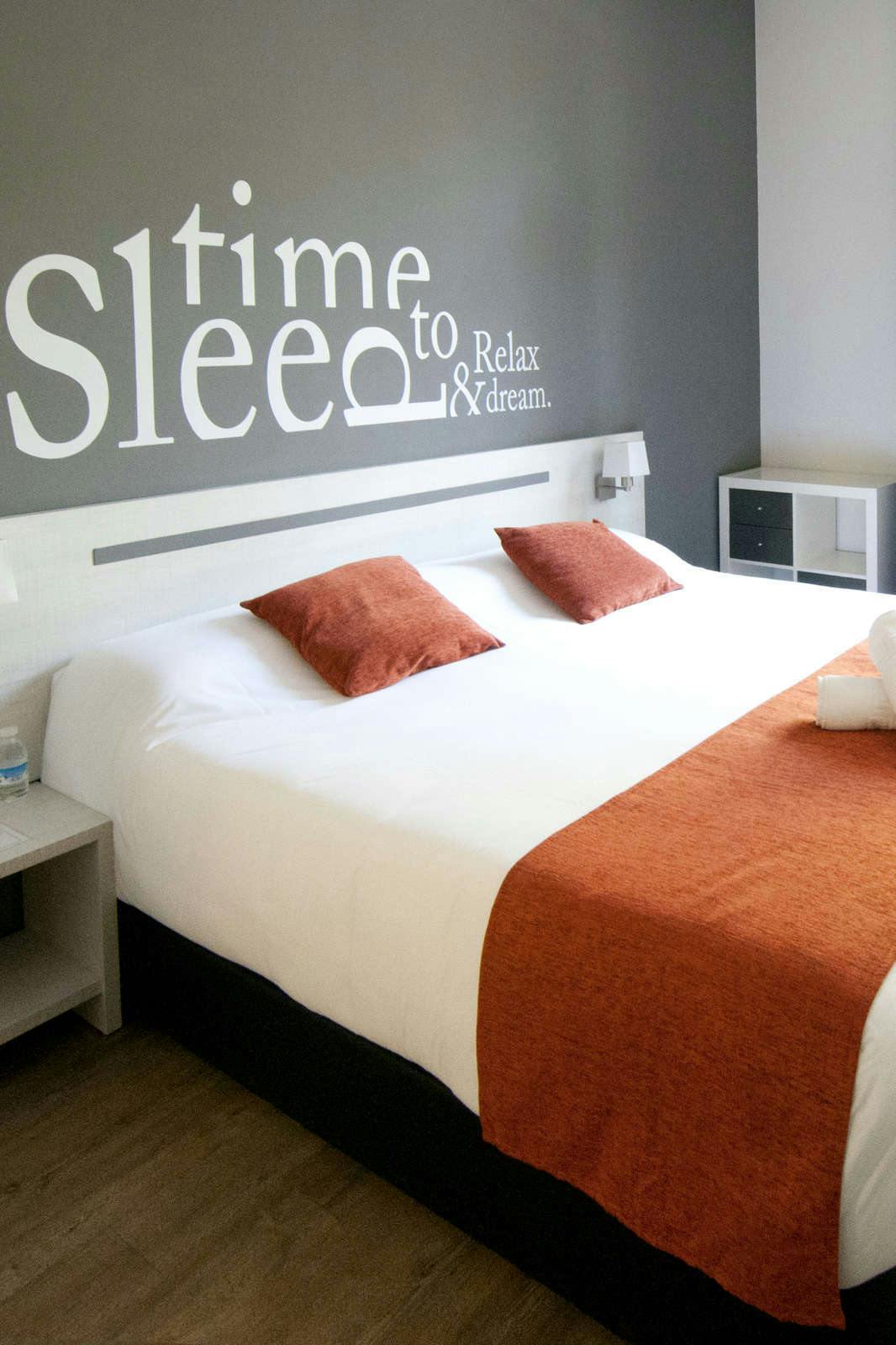 Hotel Hostal Live Barcelona photo 4