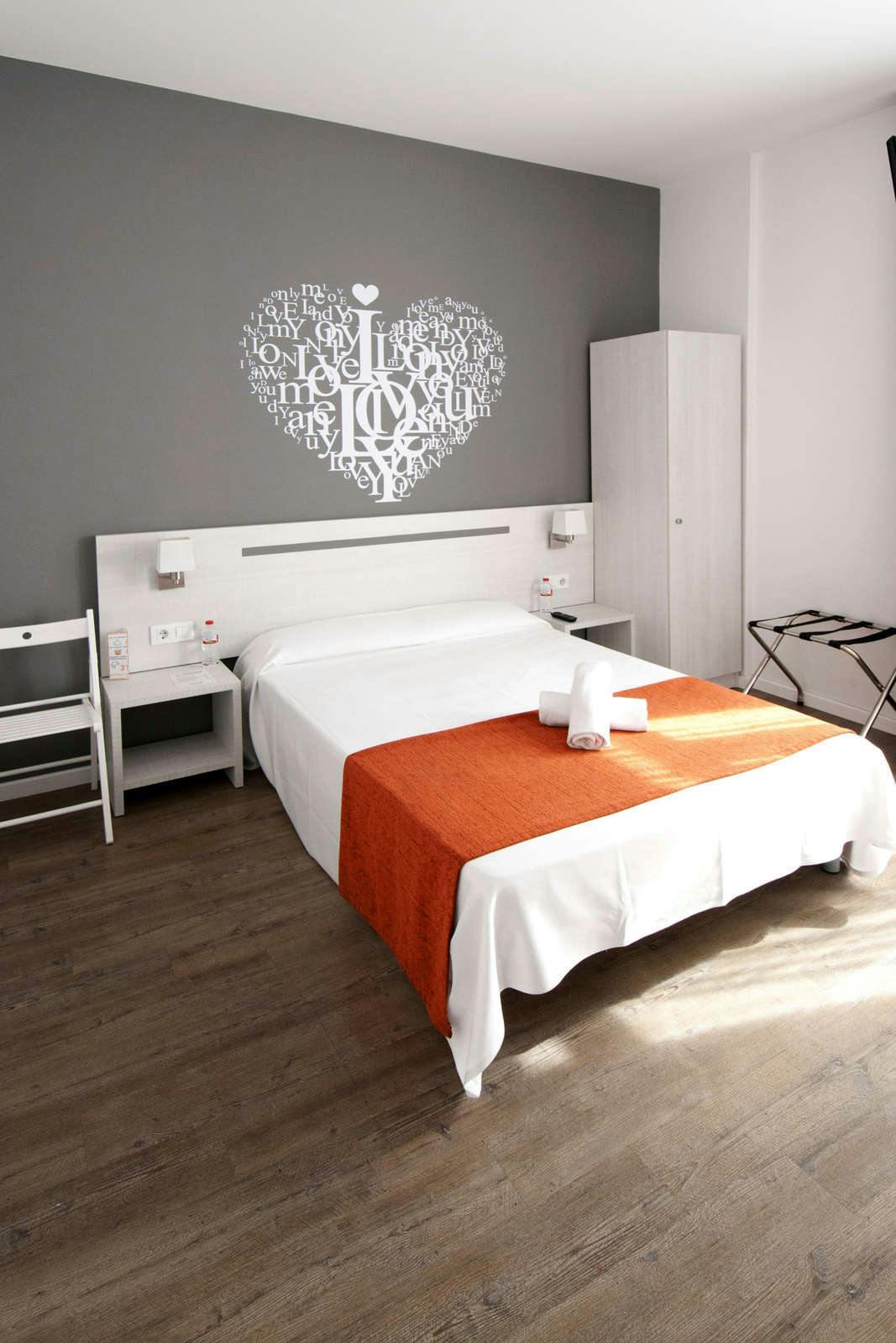 Hotel Hostal Live Barcelona photo 2