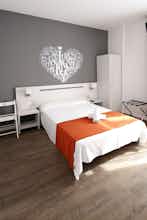 Hotel Hostal Live Barcelona photo 2