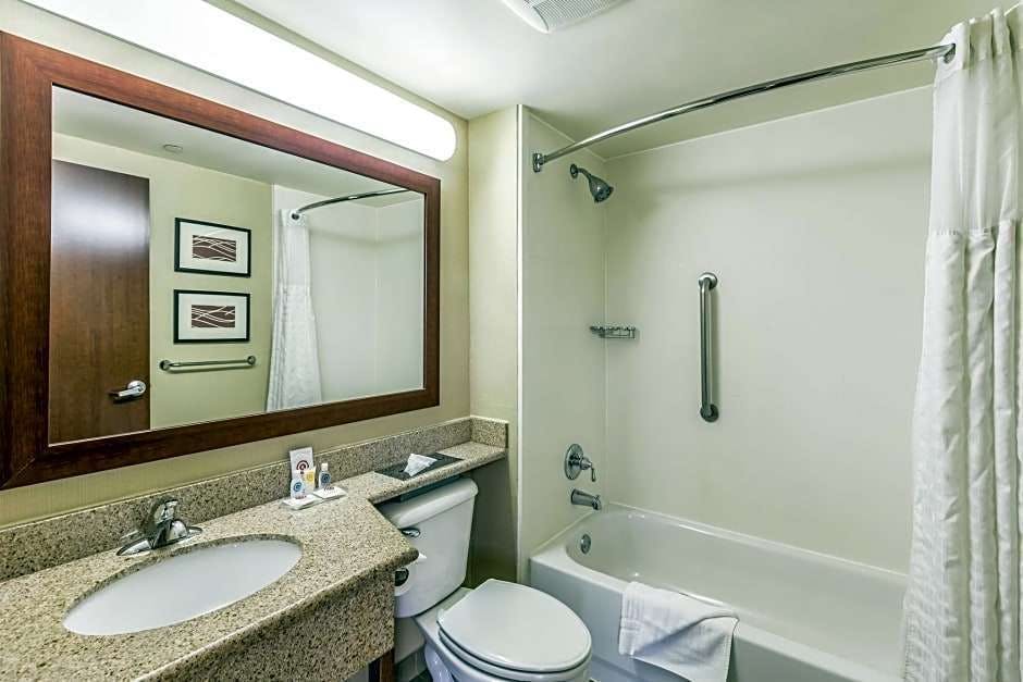 Comfort Inn Medford Long Island Hoteltonight