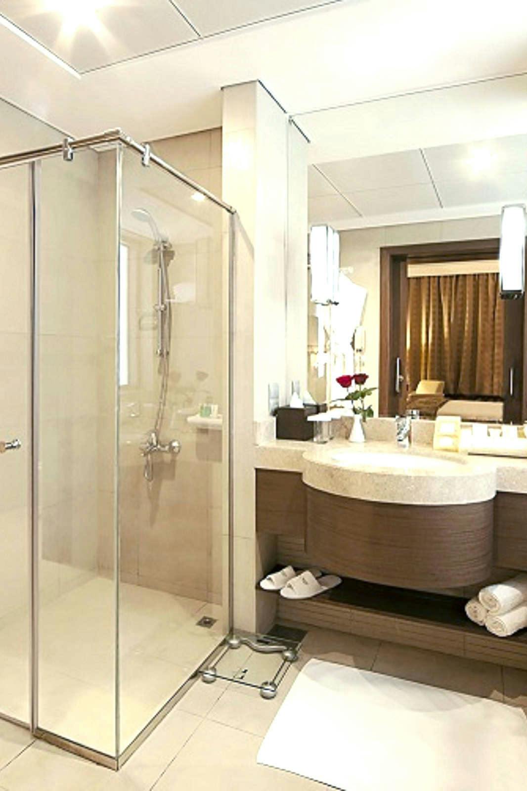 Hotel Oaks Liwa Executive Suites photo 3