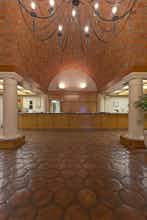 Hotel Embassy Suites by Hilton Scottsdale Resort photo 4