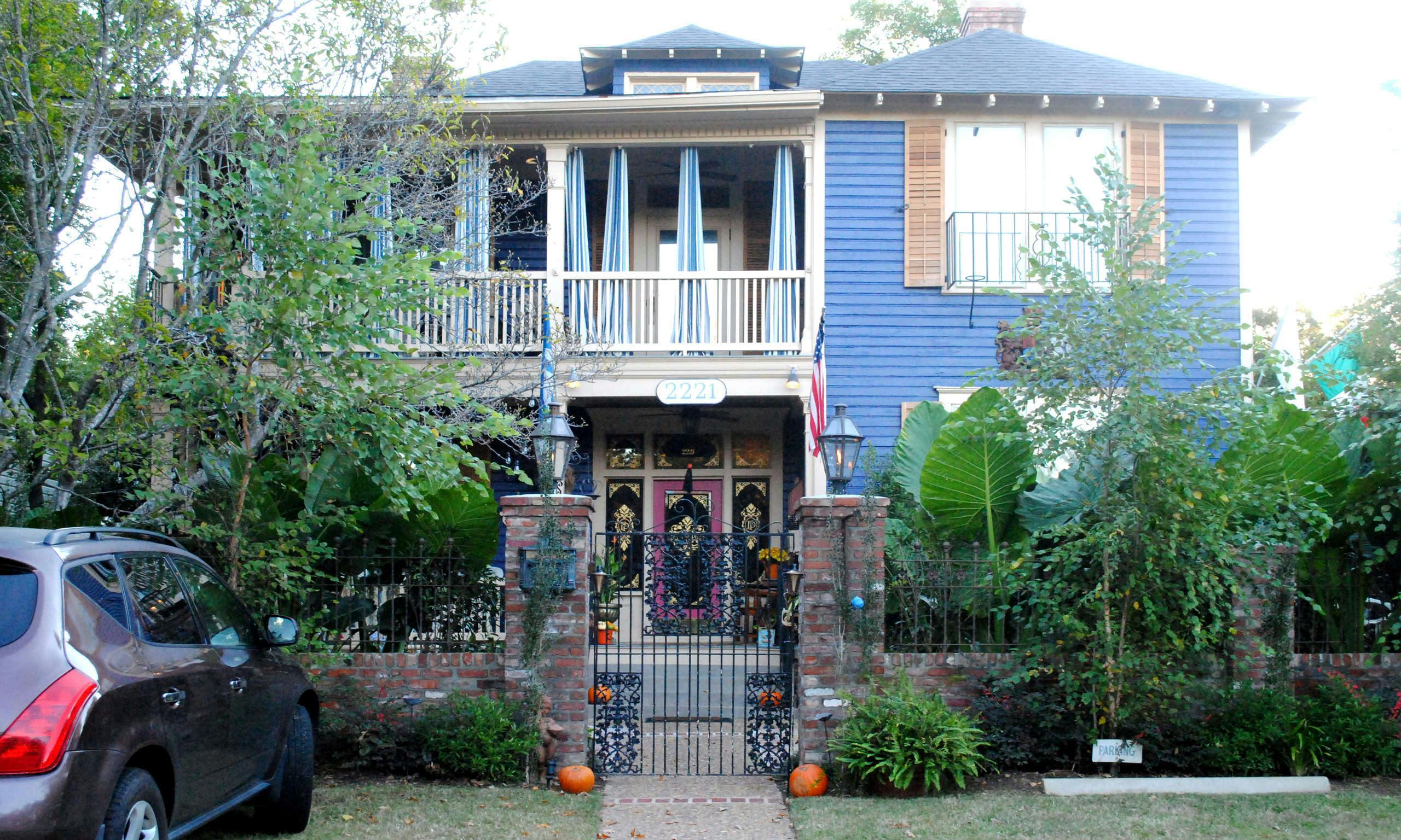 Stay Fairfield - Fairfield Place and Fairfield Manor Bed & Breakfast