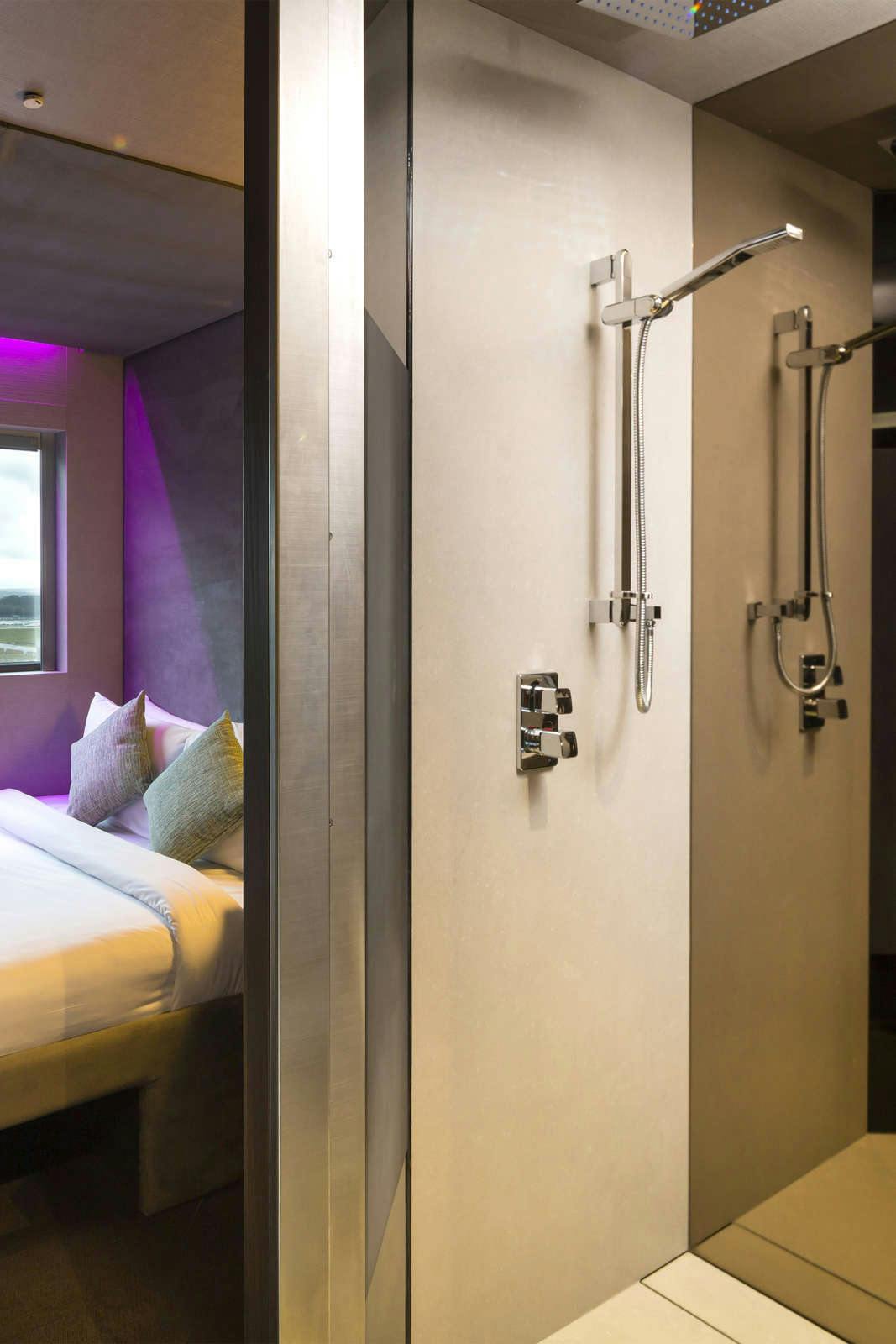 Hotel Bloc Hotel Gatwick photo 4