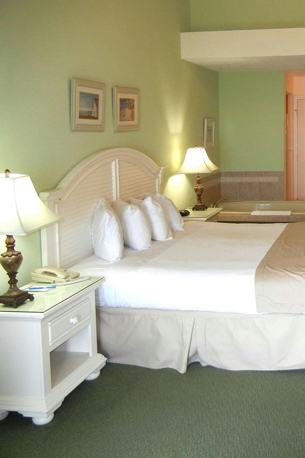 Hotel Pointes North Beachfront Resort Hotel photo 2