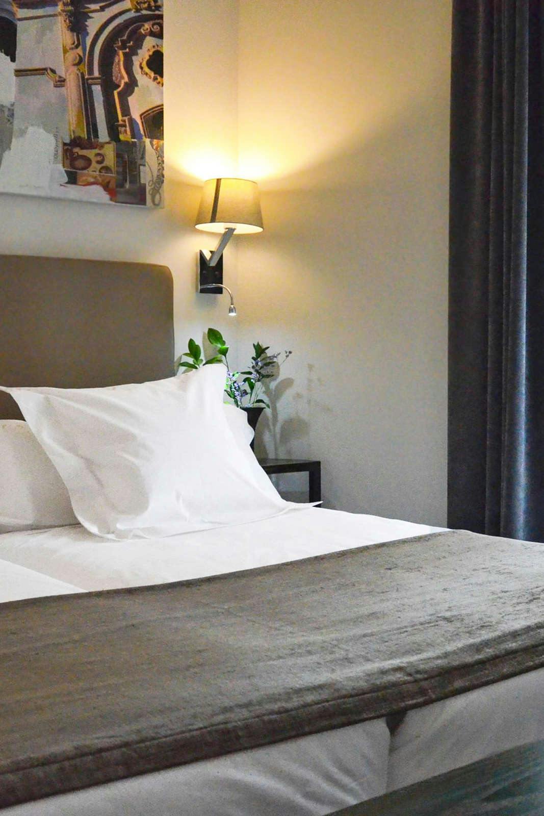 Hotel Aguilas5 Sevilla Suites photo 2