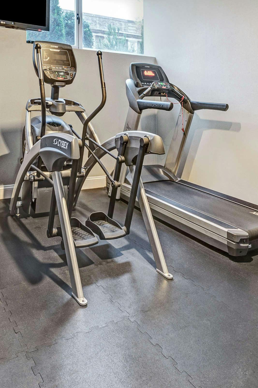 Wyndham Garden Long Island City New York City Queens Hoteltonight