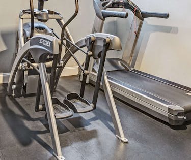 Wyndham Garden Long Island City New York City Queens Hoteltonight