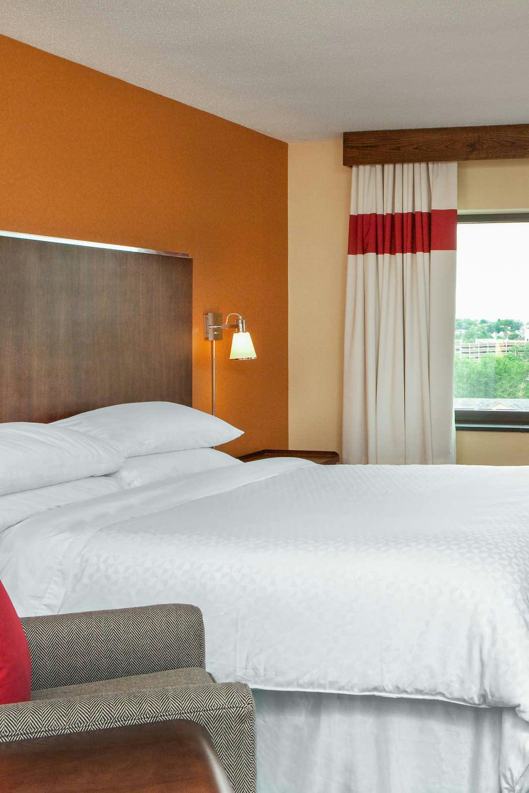 Hotel Four Points by Sheraton Scranton photo 4