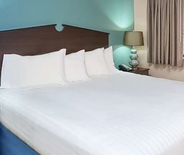 Americinn Lodge Suites Green Bay East Green Bay Hoteltonight