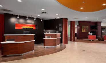 Hotel Courtyard Wall at Monmouth Shores Corporate Park photo 4