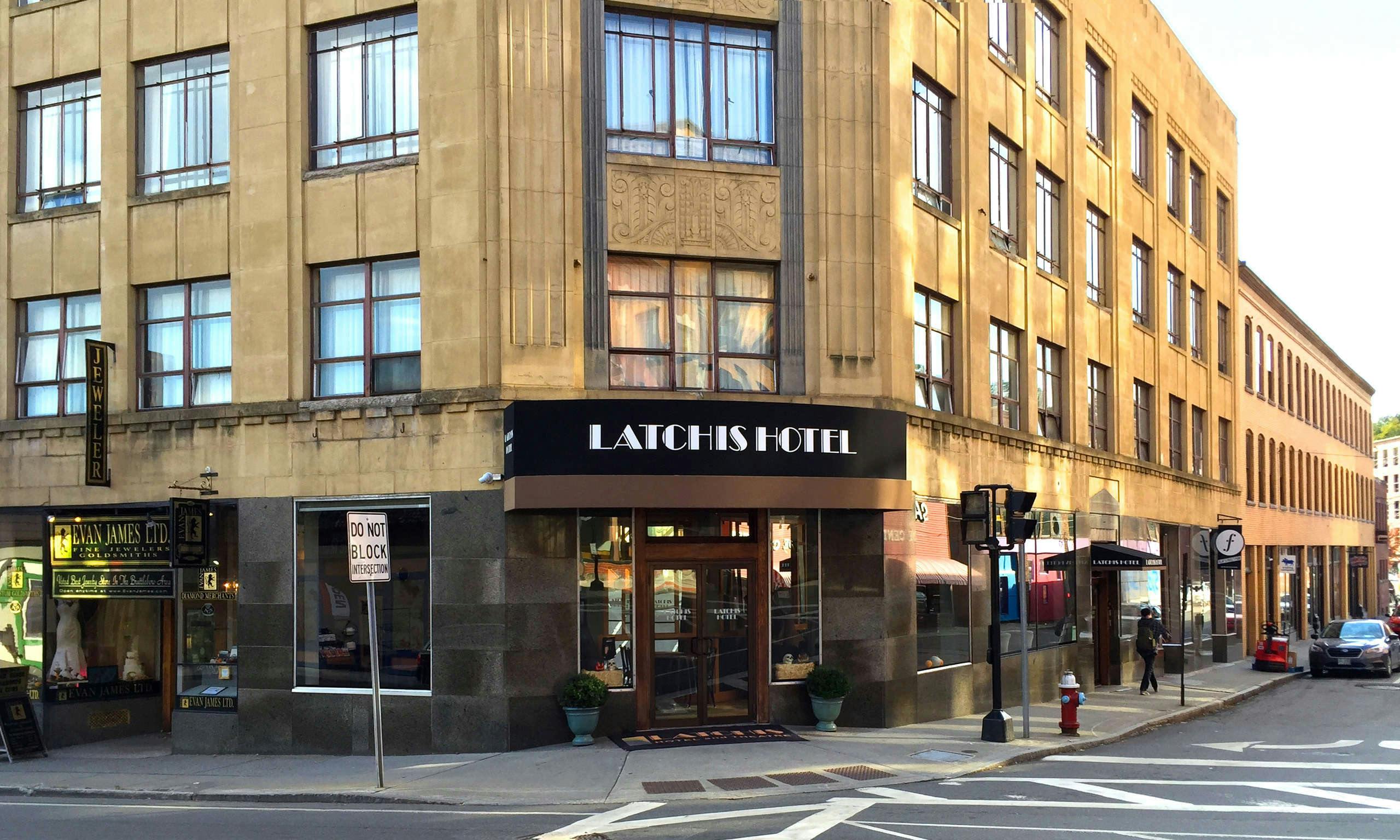 Latchis Theater Brattleboro - c1etasm