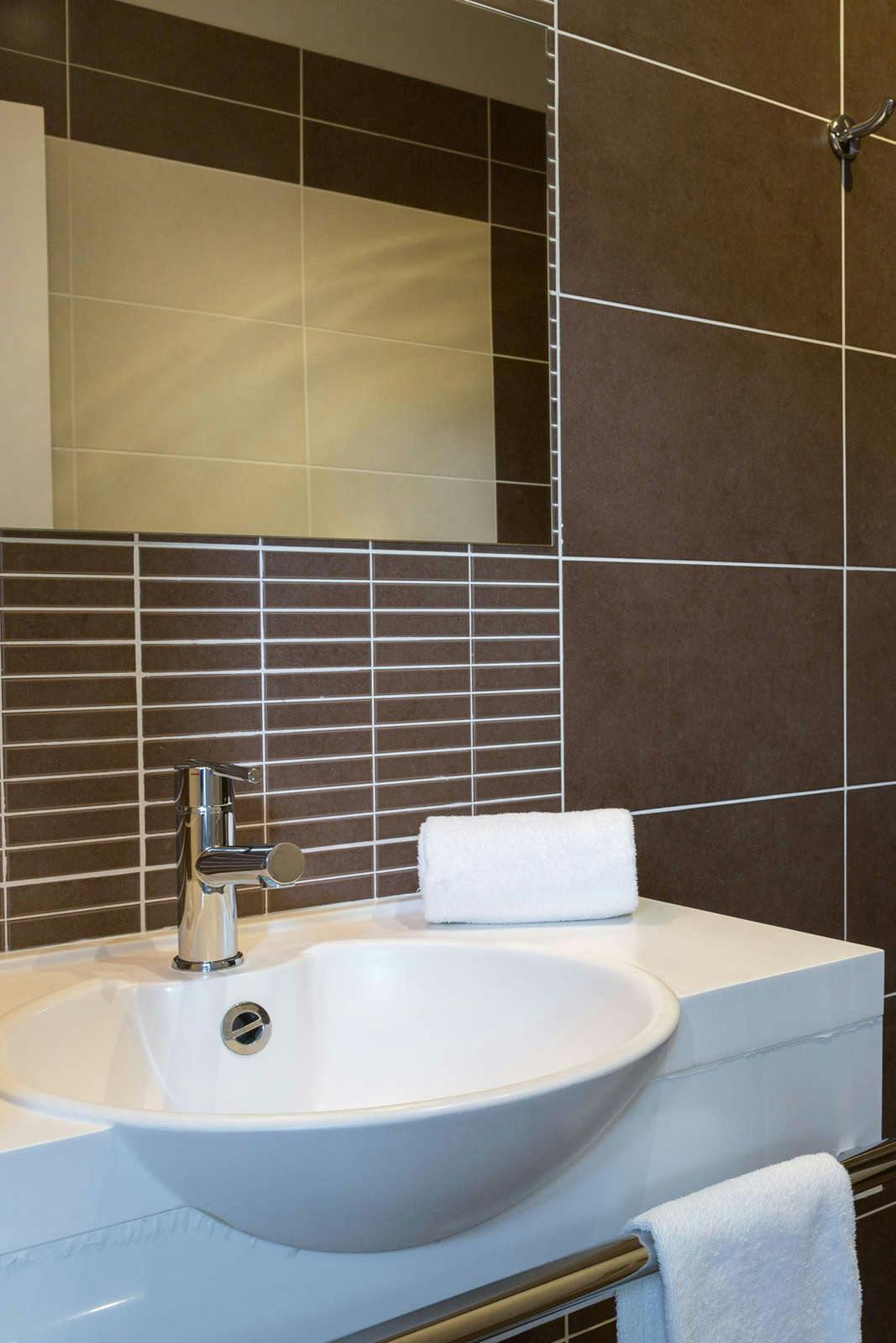 Hotel The Originals City, Hotel Dau Ly, Lyon Est photo 3