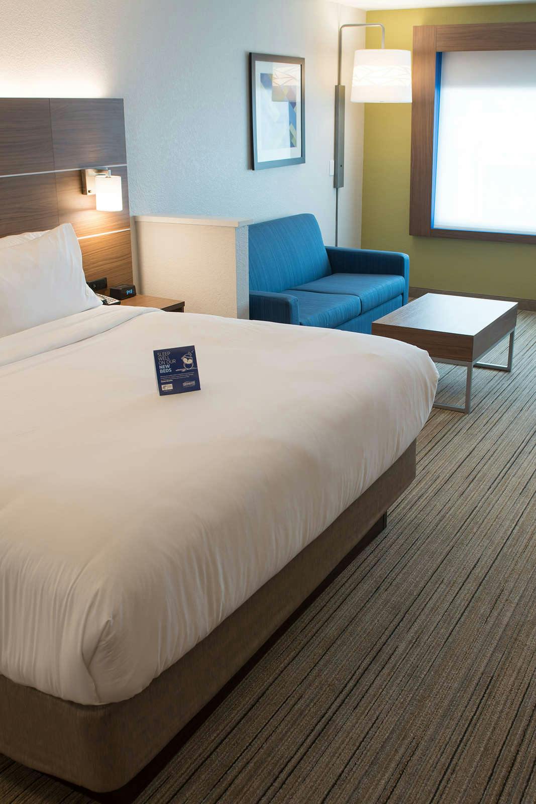 Hotel Holiday Inn Express & Suites Merrillville photo 4