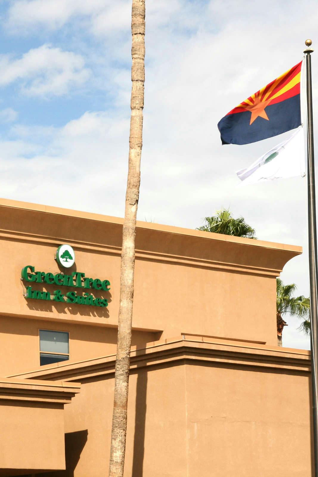 GreenTree Inn and Suites Phoenix Sky Harbor
