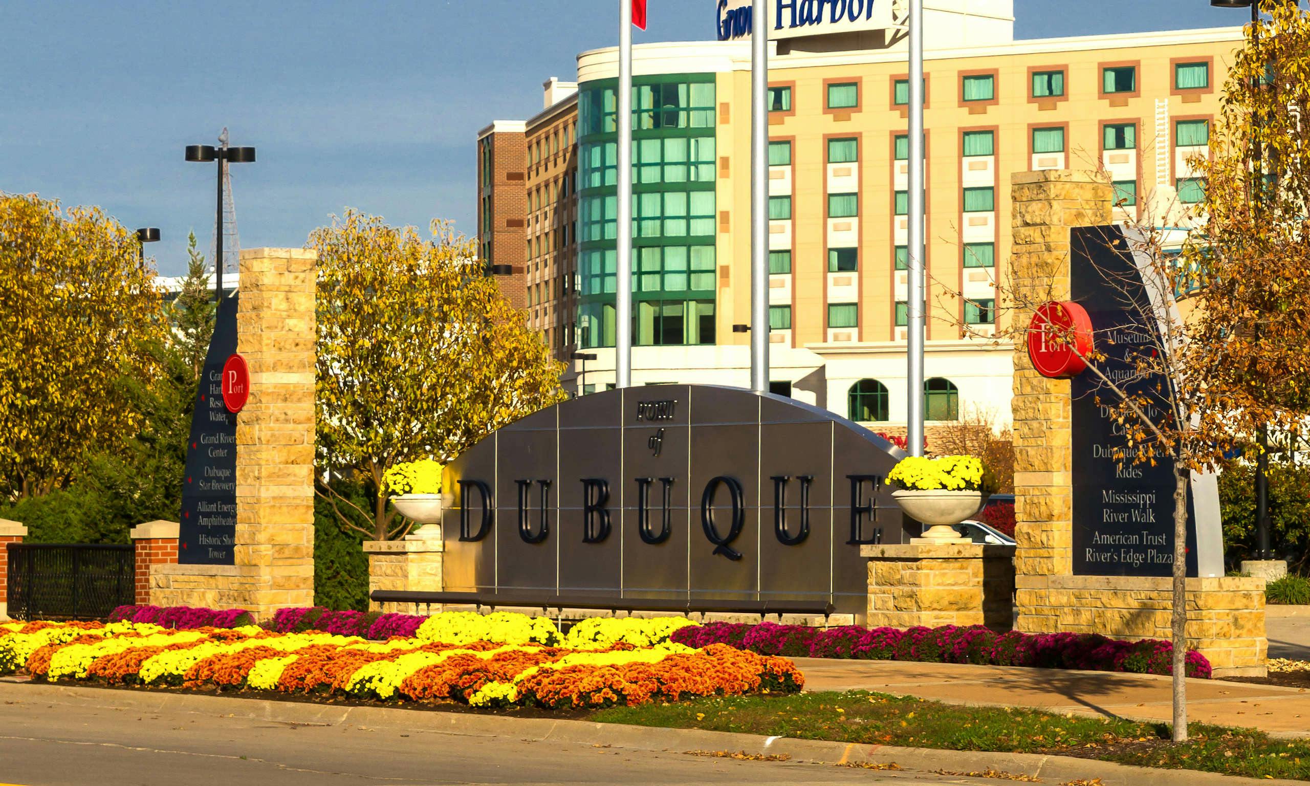 Grand Harbor Resort and Waterpark, Dubuque HotelTonight