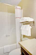 Hotel MainStay Suites Cincinnati Blue Ash photo 3