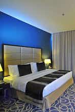 Hotel Ramada Abu Dhabi Corniche photo 2