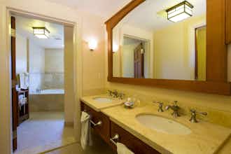 Hotel Avila Village Inn photo 4