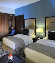 Hotel Ramada Abu Dhabi Corniche photo 5