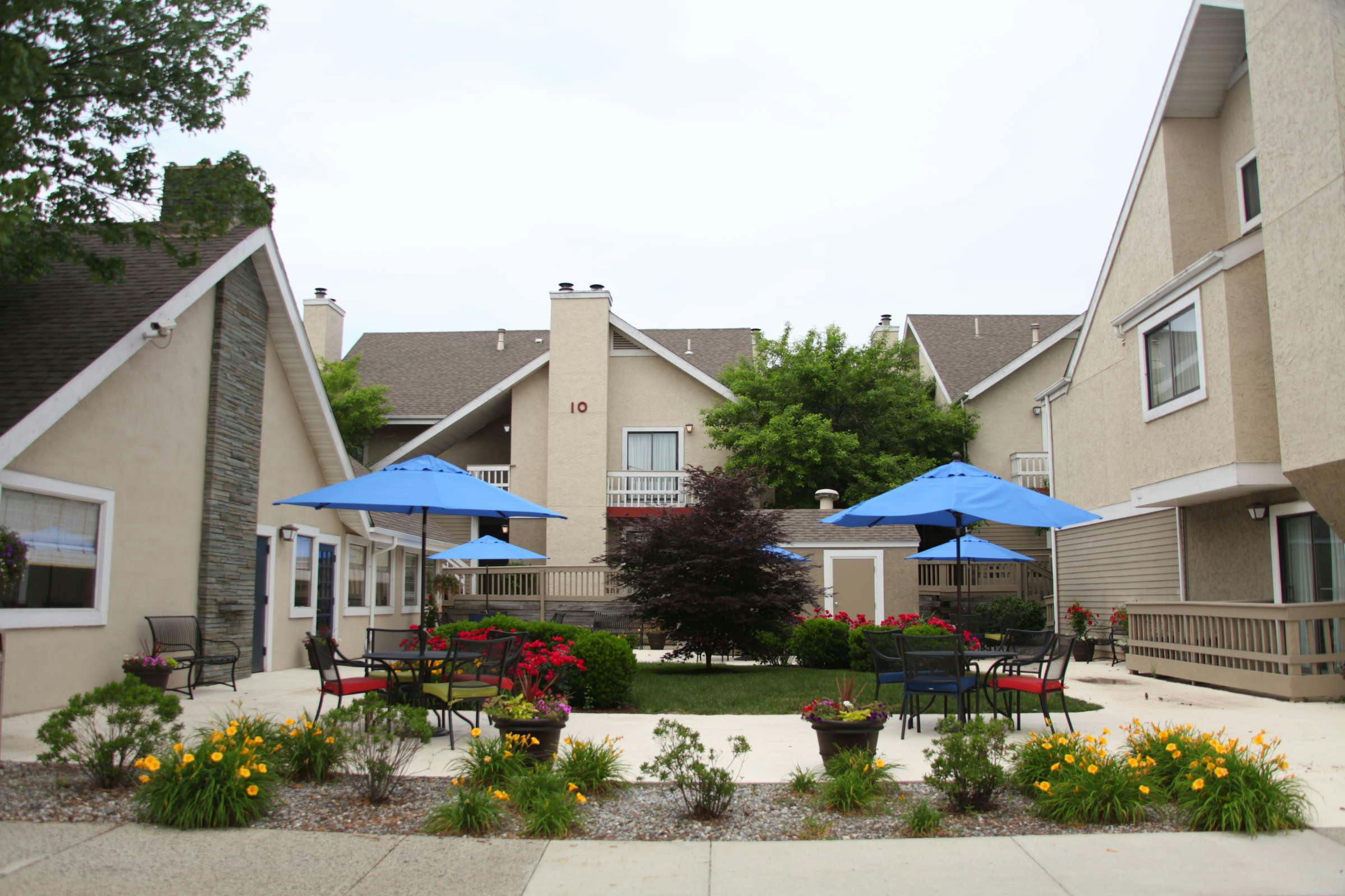 New Haven Village Suites