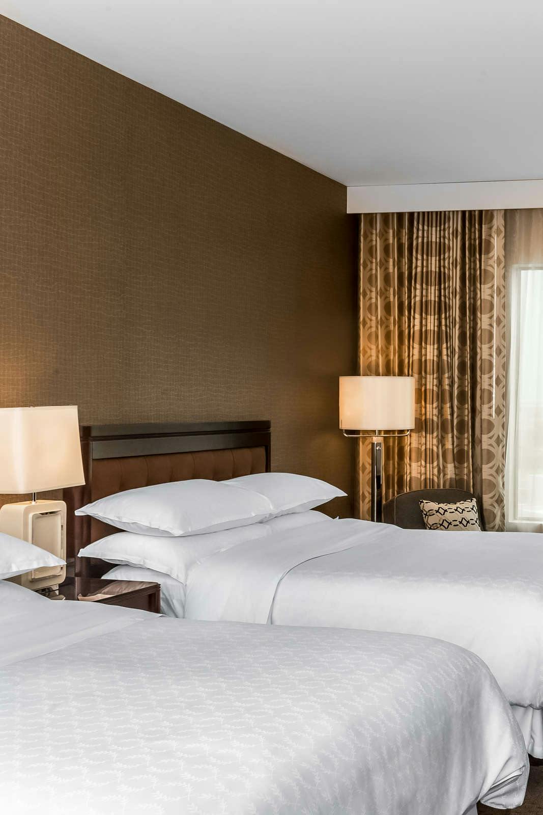 Hotel Sheraton Mesa Hotel at Wrigleyville West photo 3