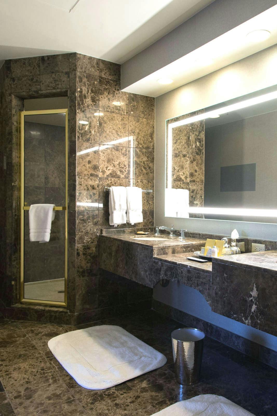 Hotel Royal Sonesta Harbor Court Baltimore - Premier Suite photo 5