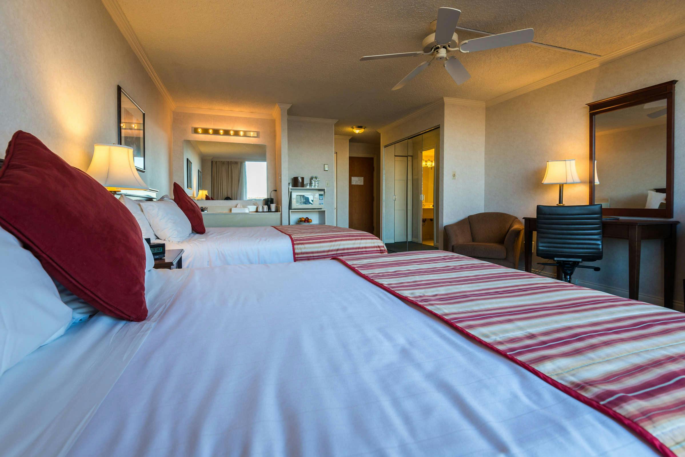 Hotel Harbour Towers Hotel & Suites photo 2