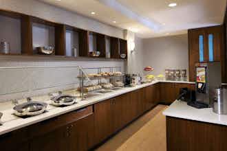 Hotel SpringHill Suites Newark Liberty Airport photo 5