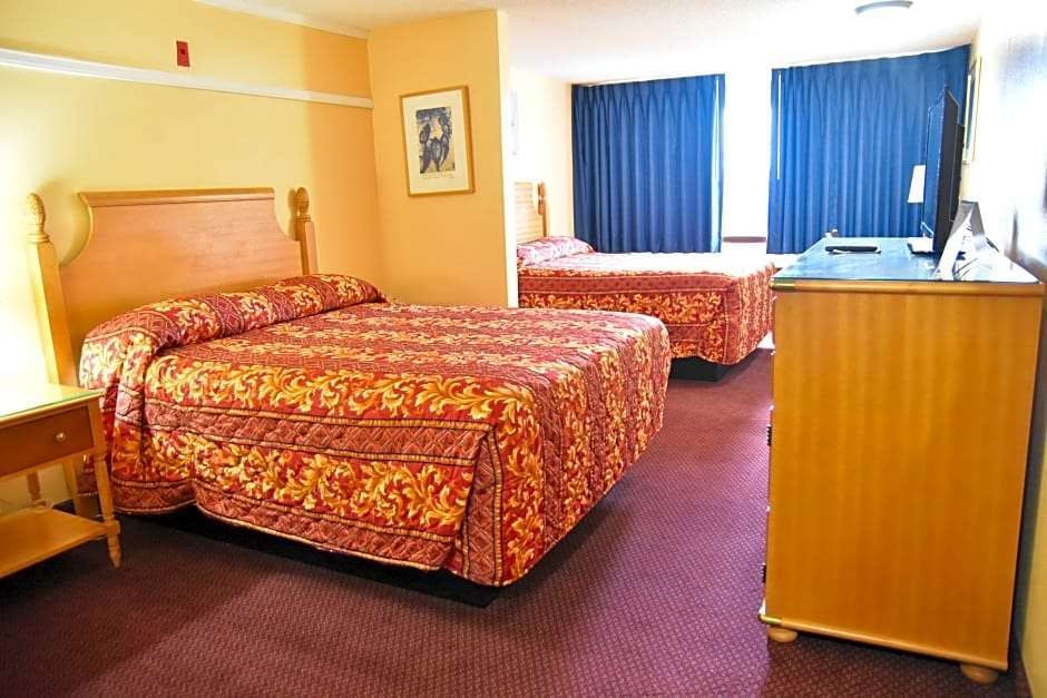 Hotel Marina Inn photo 2