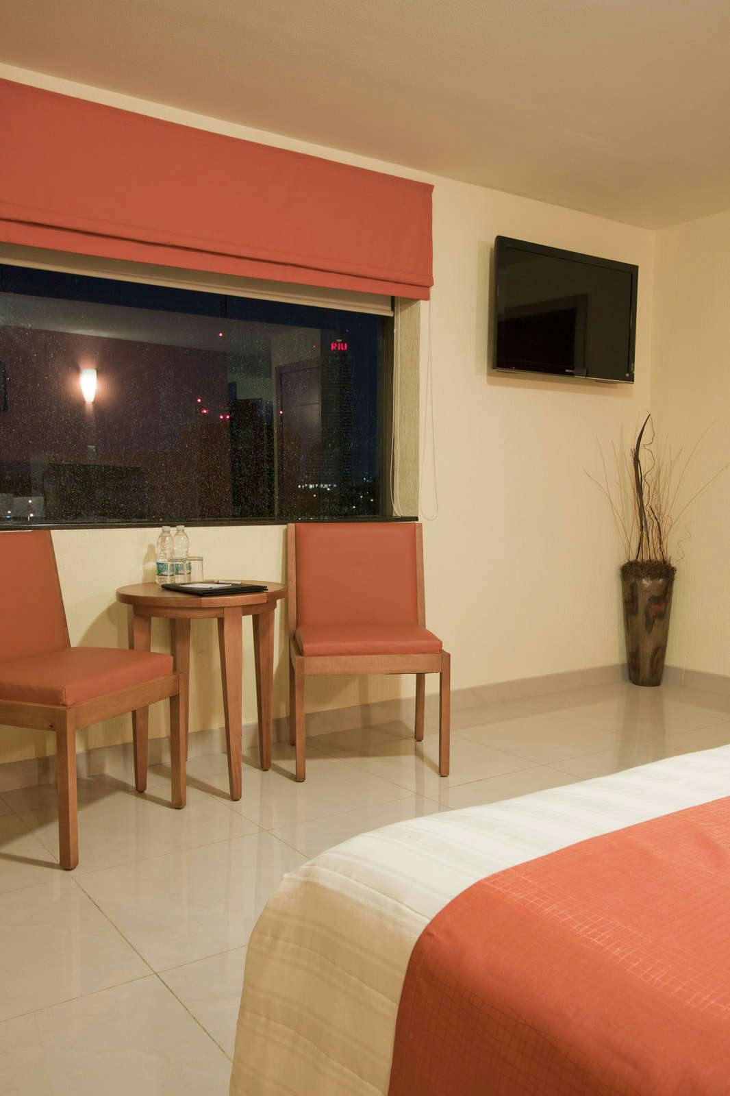 Hotel Hostalia Hotel Expo & Business Class photo 4