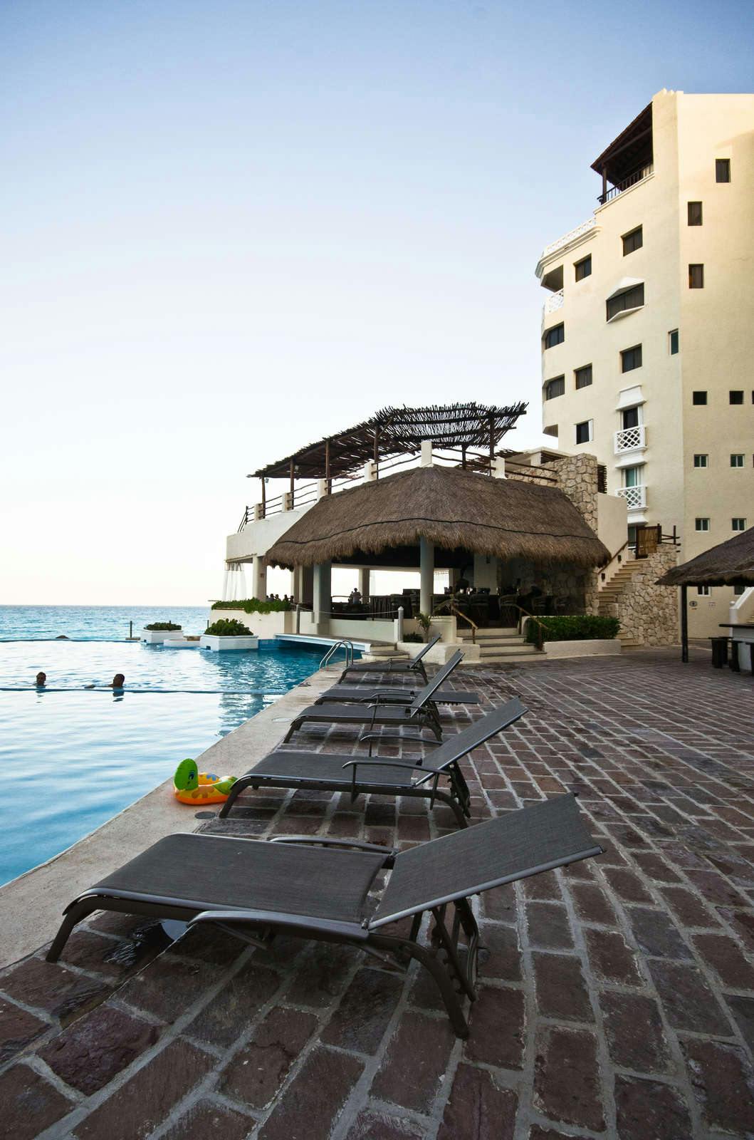 Hotel Bsea Cancun Plaza photo 2