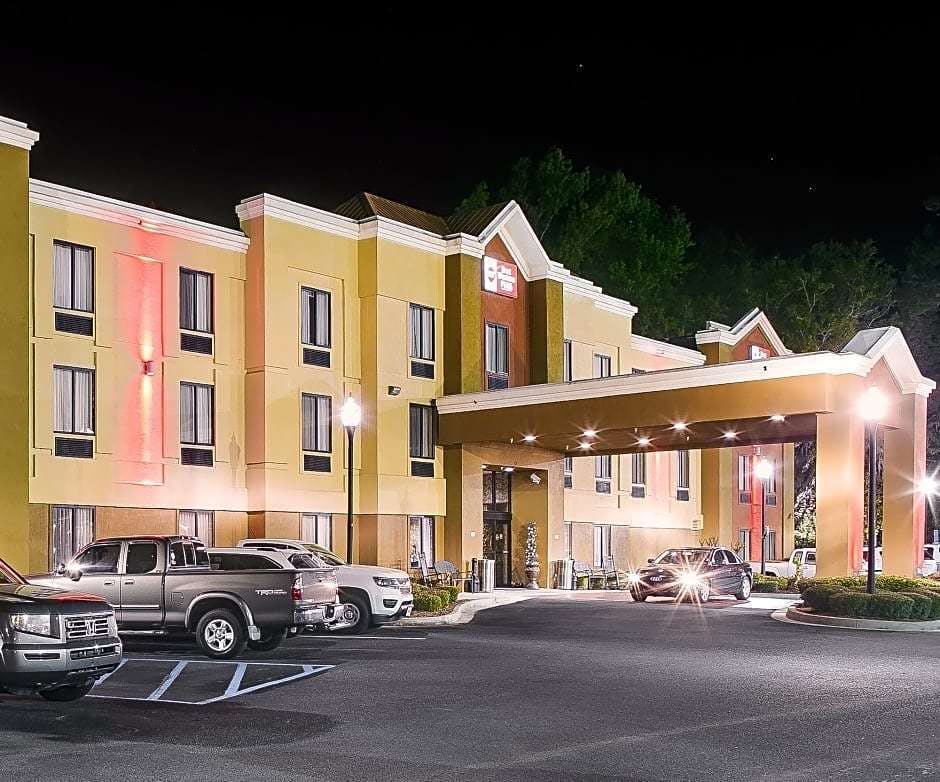 Best Western Plus Richmond Hill Inn