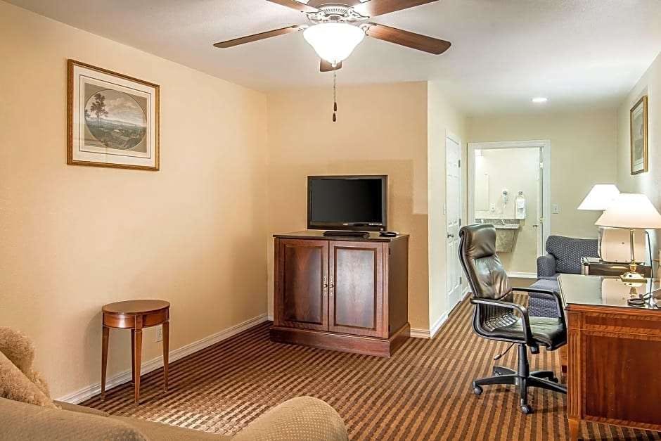 Hotel Rodeway Inn Medford South I-5 photo 3